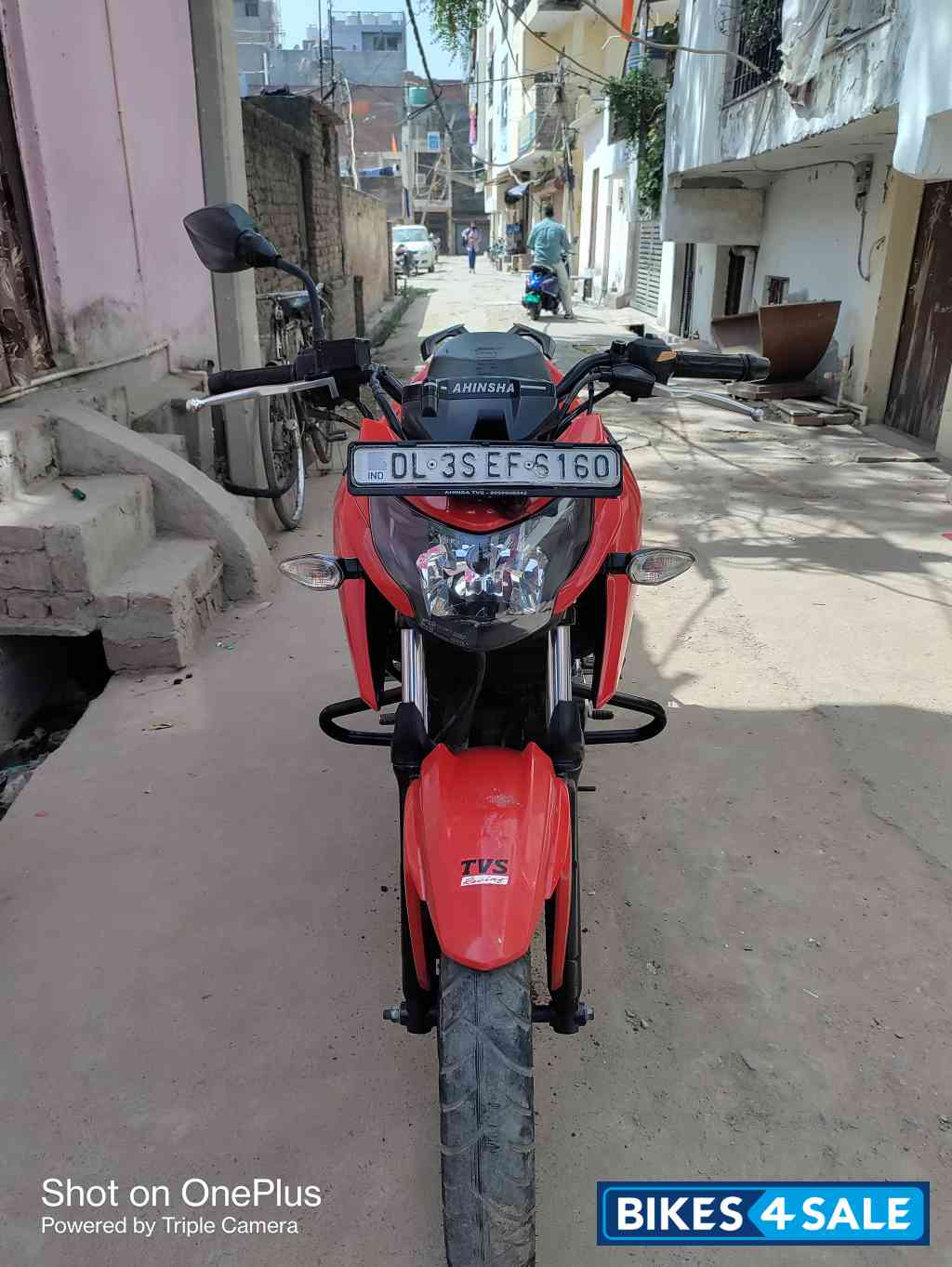 Red TVS Apache RTR 160 4V Red TVS Apache RTR 160 4V