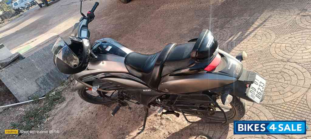 Suzuki Intruder 150 FI Suzuki Intruder 150 FI