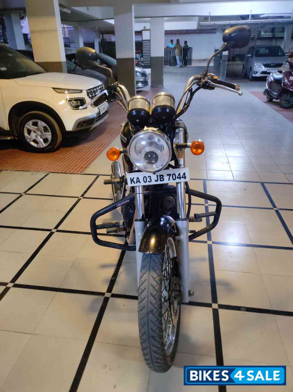 Royal Enfield Thunderbird 350 Royal Enfield Thunderbird 350