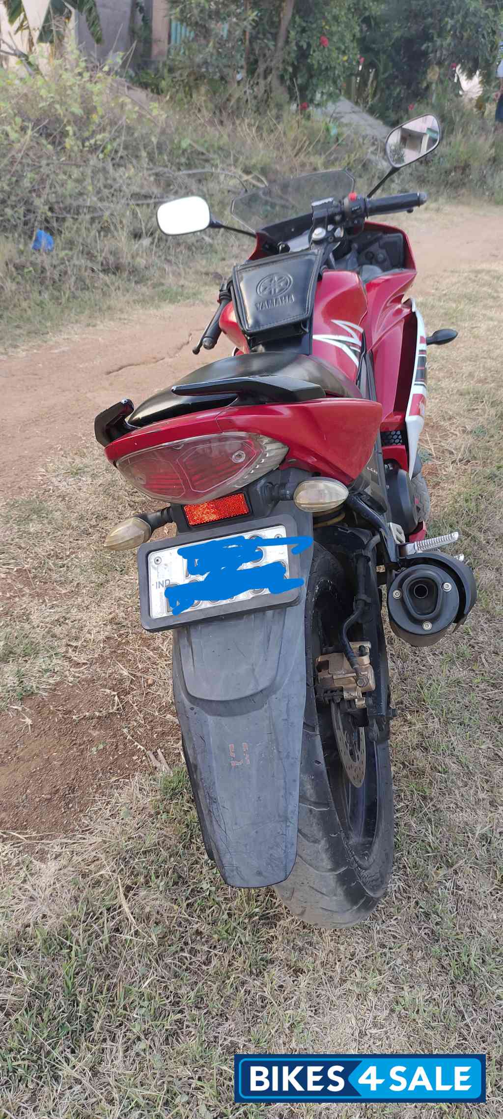 Cocktail Red Yamaha YZF R15 S Cocktail Red Yamaha YZF R15 S