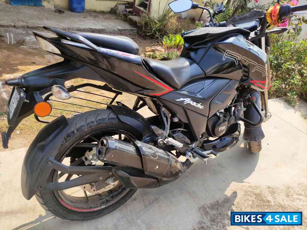 TVS Apache RTR 200 Fi 4V TVS Apache RTR 200 Fi 4V