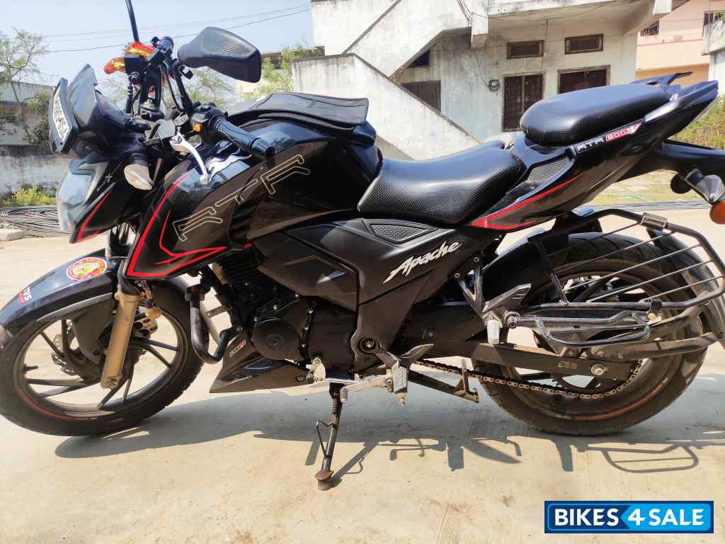 TVS Apache RTR 200 Fi 4V TVS Apache RTR 200 Fi 4V