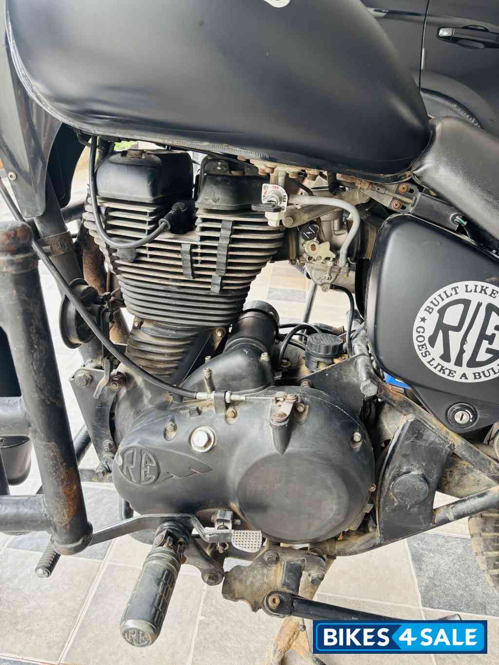 Black Royal Enfield Thunderbird 350 Black Royal Enfield Thunderbird 350