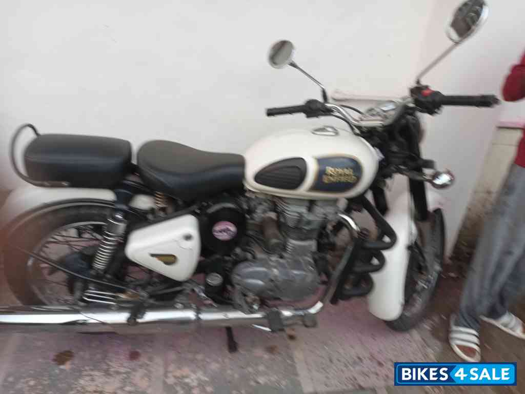 Ash Royal Enfield Classic 350 Ash Royal Enfield Classic 350