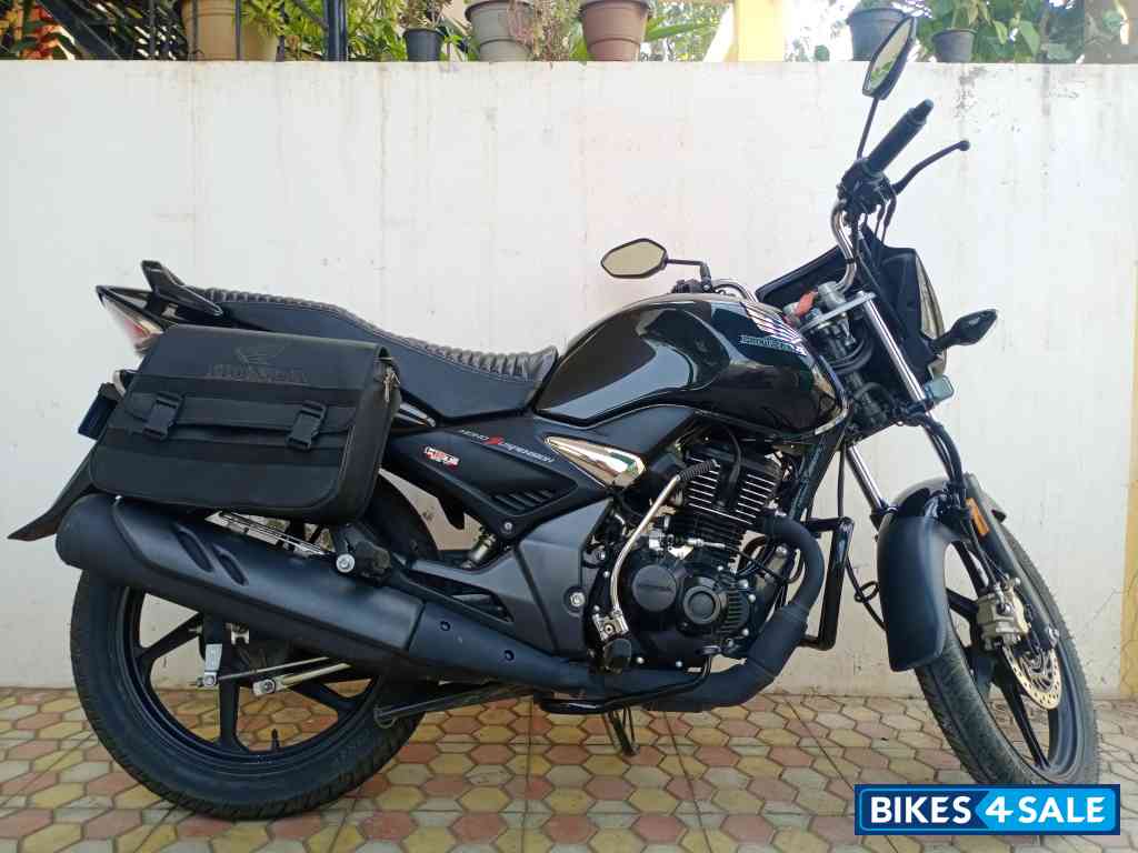 Black Honda Unicorn 160 BS6 Black Honda Unicorn 160 BS6