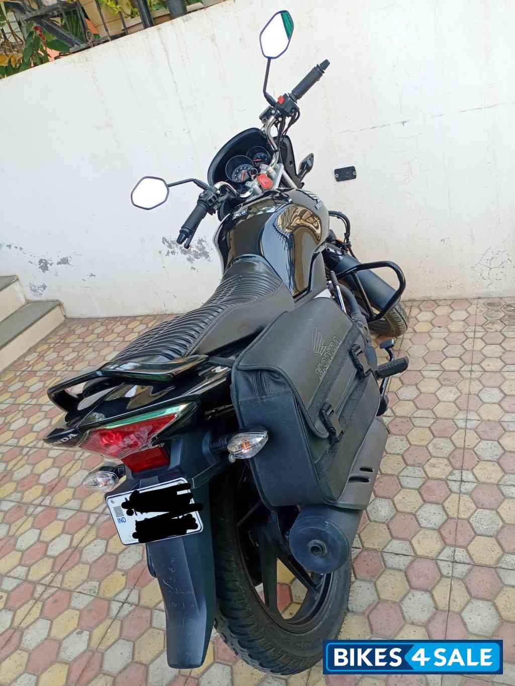 Black Honda Unicorn 160 BS6 Black Honda Unicorn 160 BS6