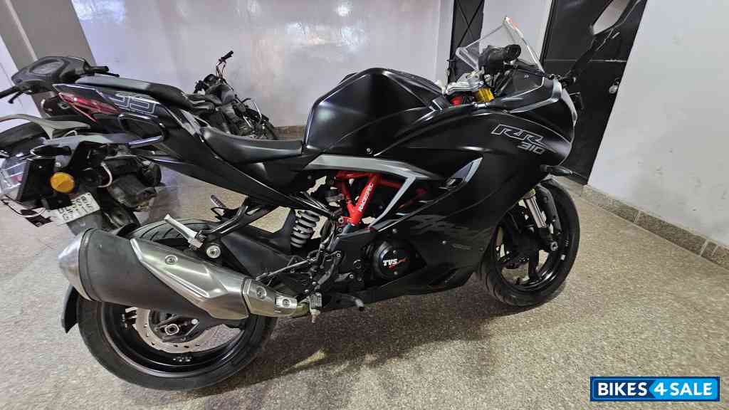 TVS Apache RR 310 TVS Apache RR 310