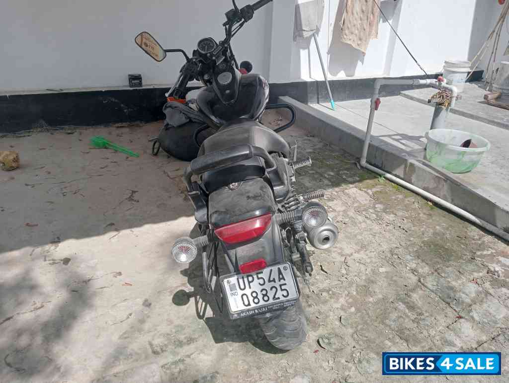 Black Bajaj Avenger Street 160 BS6 Black Bajaj Avenger Street 160 BS6