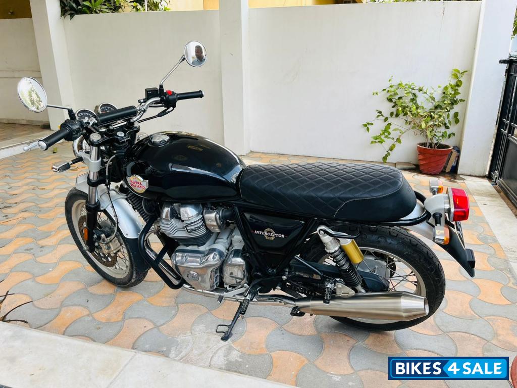 Black Royal Enfield Interceptor 650 Twin Black Royal Enfield Interceptor 650 Twin