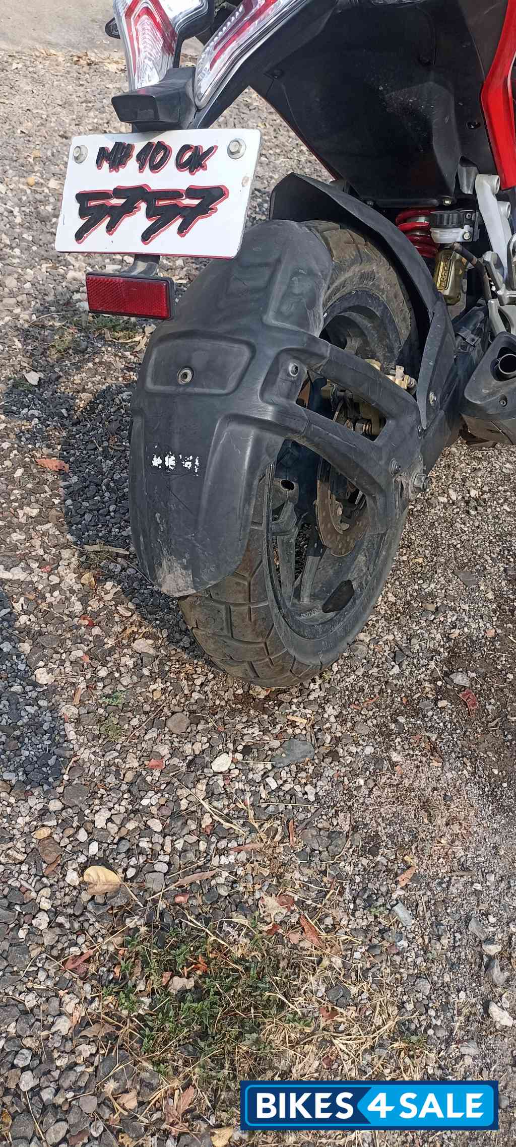 Bajaj Pulsar RS 200 Bajaj Pulsar RS 200