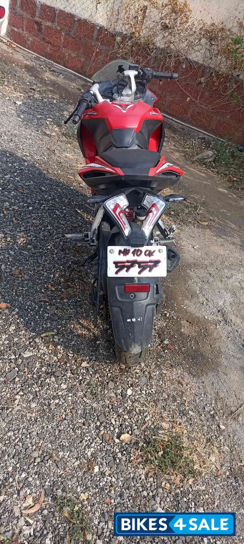 Bajaj Pulsar RS 200 Bajaj Pulsar RS 200