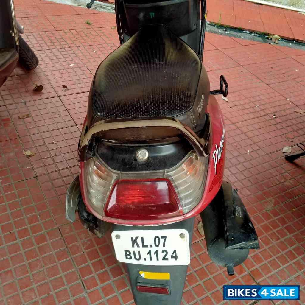 Red Black Hero Pleasure