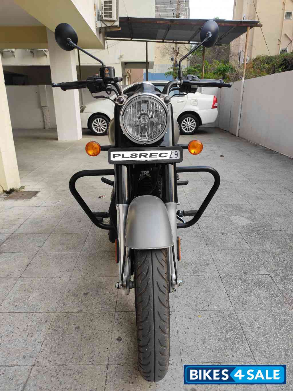 Royal Enfield Classic Gunmetal Grey Royal Enfield Classic Gunmetal Grey