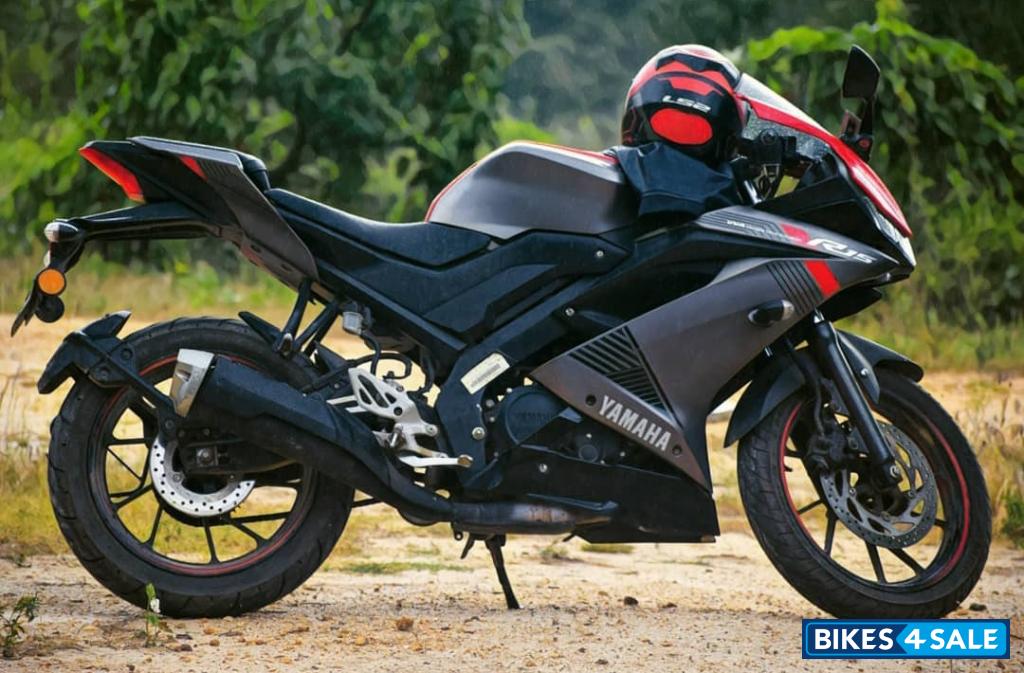 Red & Grey Yamaha YZF R15 V3 Red & Grey Yamaha YZF R15 V3