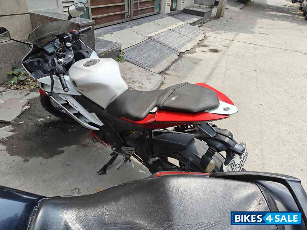 Yamaha YZF R15 Yamaha YZF R15