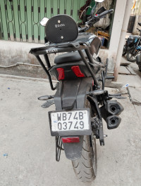 Black Bajaj Dominar 250