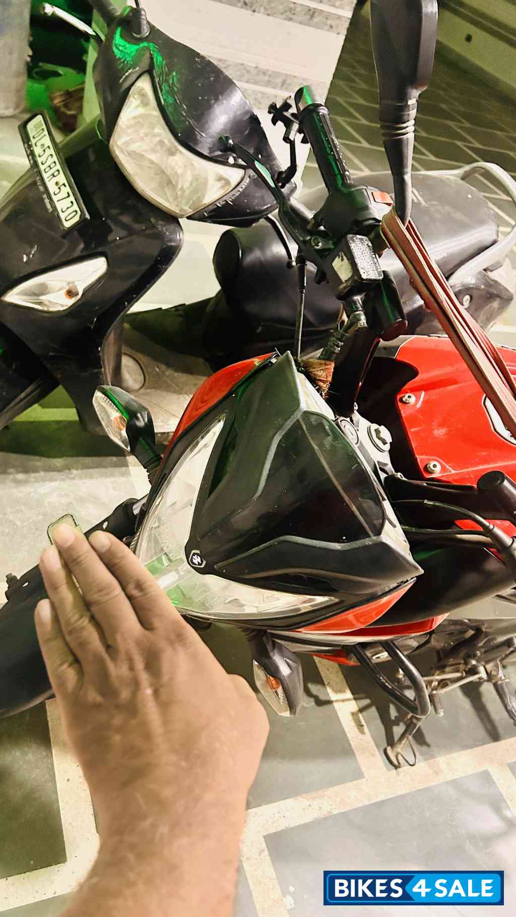 Red Bajaj Pulsar NS 160 Red Bajaj Pulsar NS 160