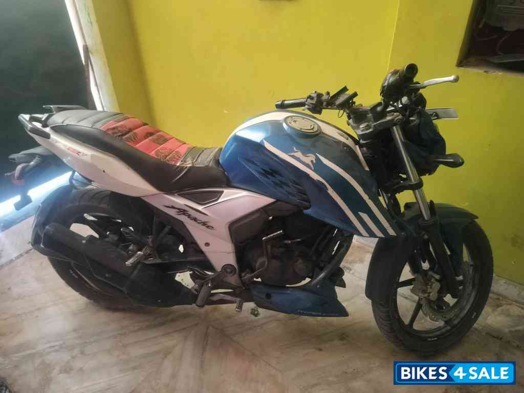 TVS Apache RTR 160 4V TVS Apache RTR 160 4V