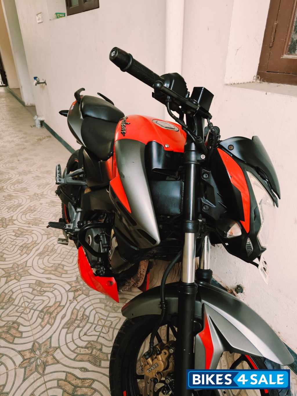 Bajaj Pulsar NS200 Bajaj Pulsar NS200