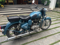 Royal Enfield Classic 500