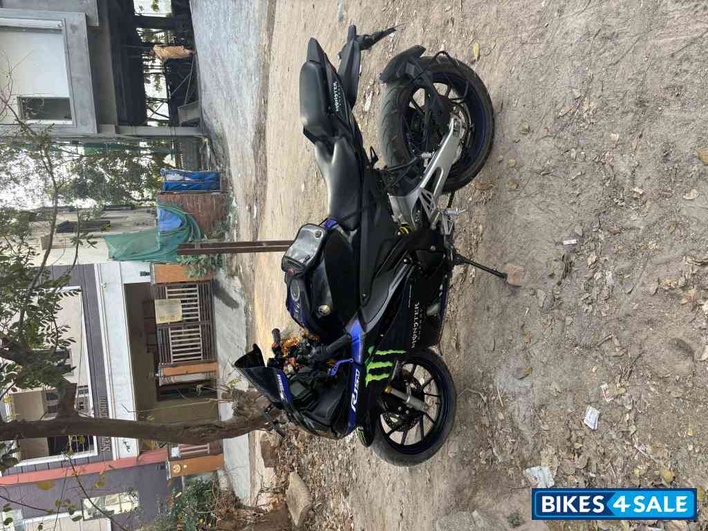 Yamaha R15M Monster Energy MotoGP Edition