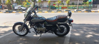 Black Bajaj Avenger Cruise 220