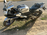 Yamaha R15M