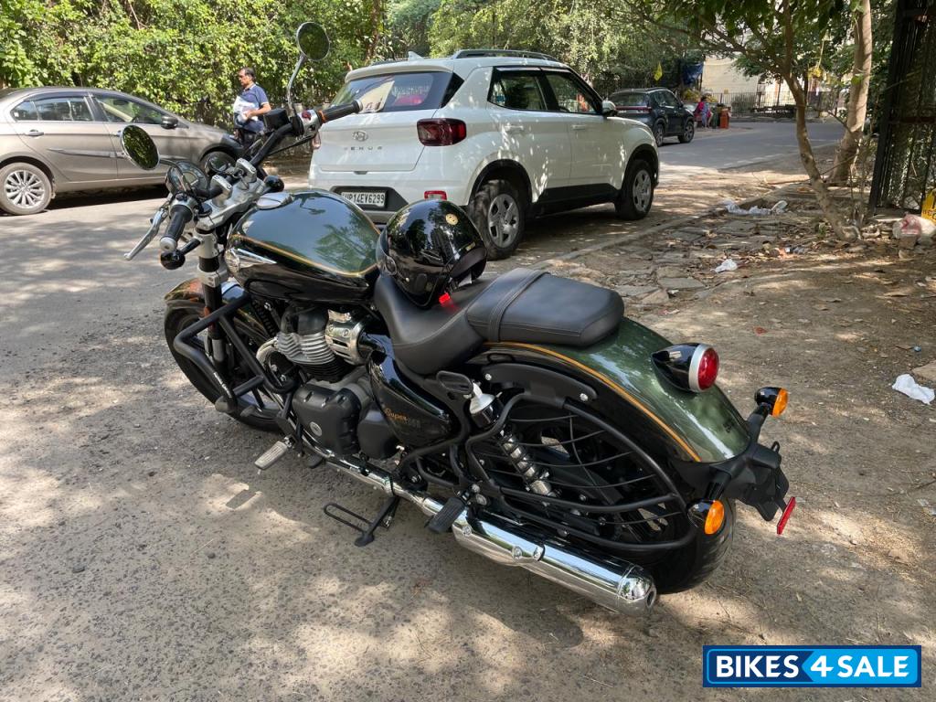 Interstellar Green Royal Enfield Super Meteor 650 Interstellar Green Royal Enfield Super Meteor 650