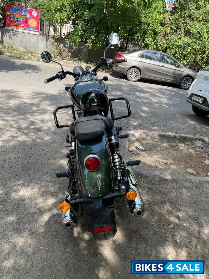 Interstellar Green Royal Enfield Super Meteor 650 Interstellar Green Royal Enfield Super Meteor 650