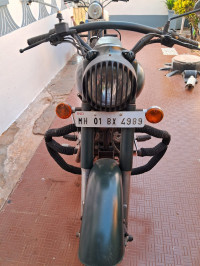 Black Royal Enfield Bullet Standard 350