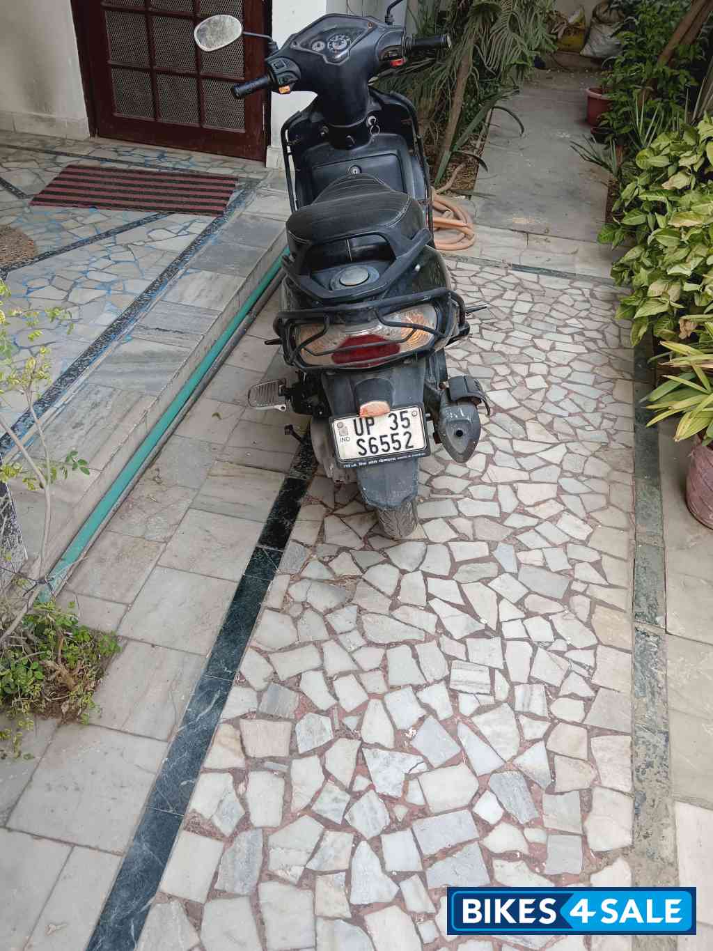 Black TVS Wego