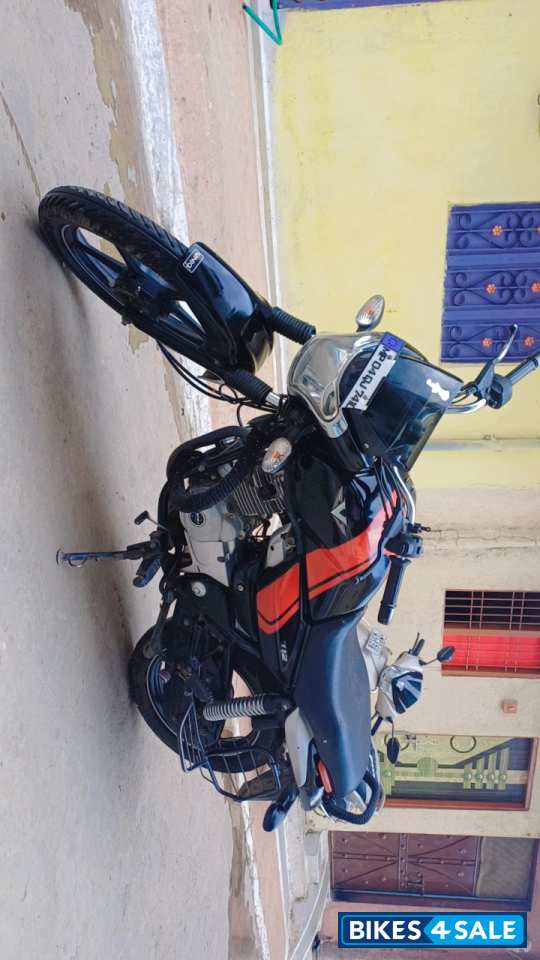 Bajaj V12 Bajaj V12