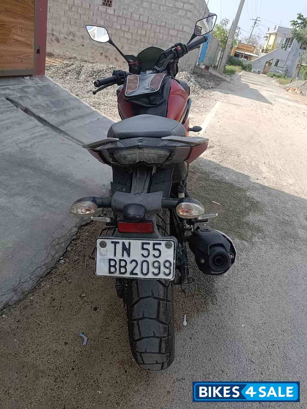 Matte Red Yamaha Fazer 25