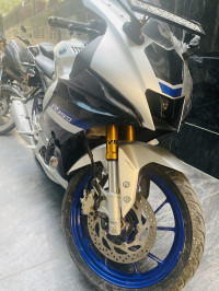 Yamaha R15M