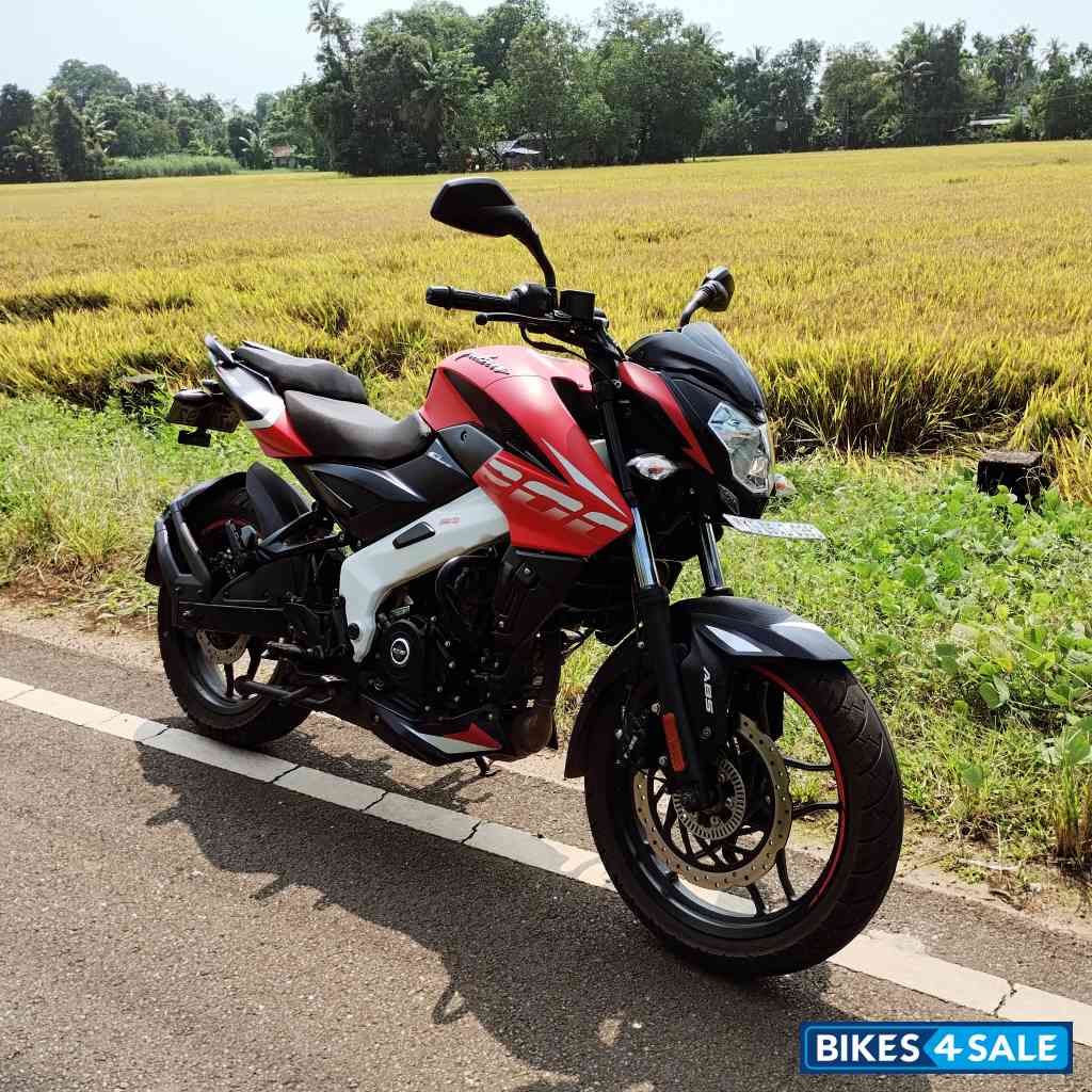 Burnt Red Satin Blak Bajaj Pulsar NS 200 BS6