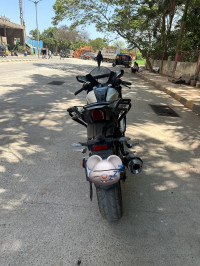 Silver & Blac Yamaha R15M