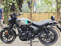 Royal Enfield Hunter 350 Metro