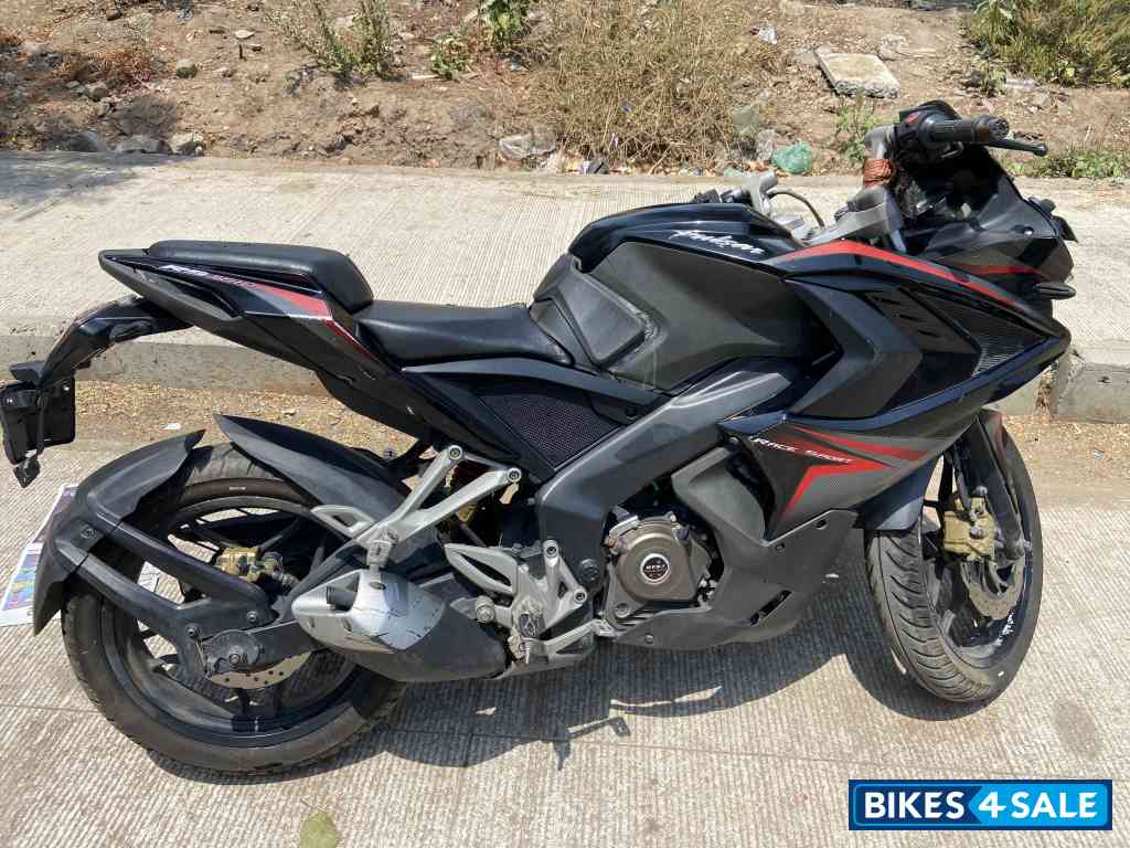 Bajaj Pulsar RS 200 Bajaj Pulsar RS 200