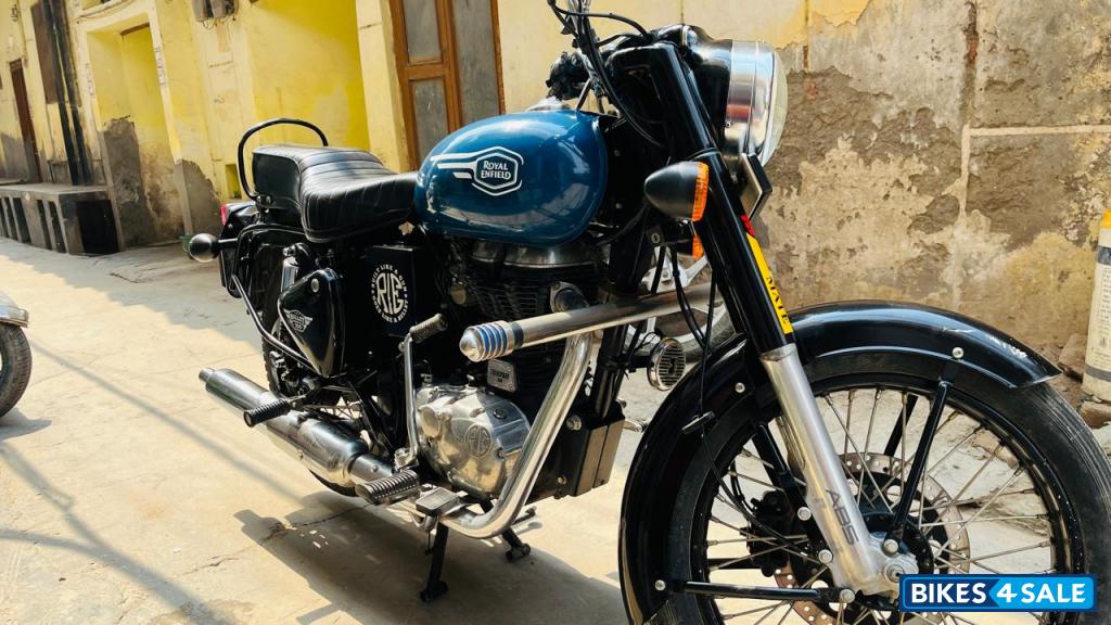 Sapphire Blue Royal Enfield Bullet Standard 350