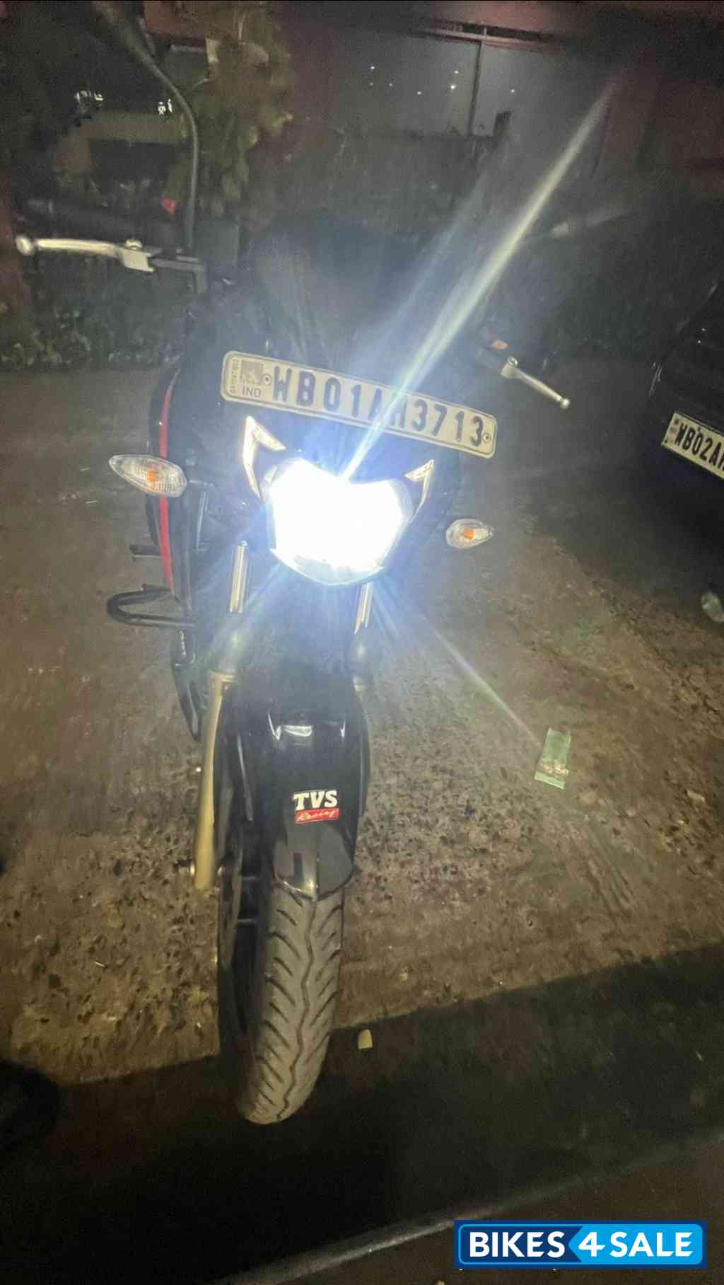 TVS Apache RTR 200 4V Race Edition 2.0 TVS Apache RTR 200 4V Race Edition 2.0