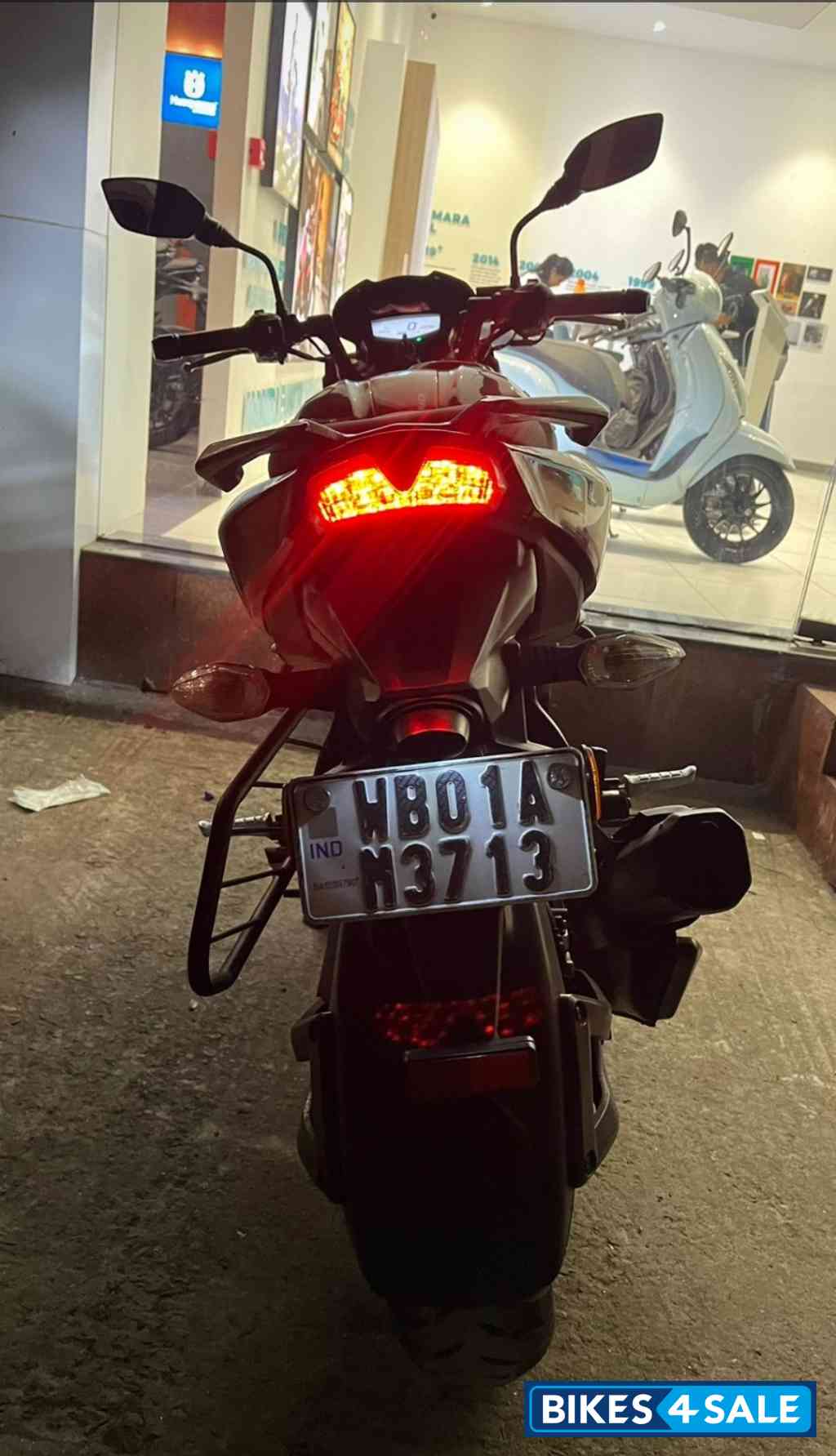 TVS Apache RTR 200 4V Race Edition 2.0 TVS Apache RTR 200 4V Race Edition 2.0