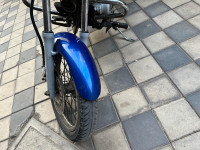 Blue Bajaj Avenger Cruise 220