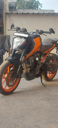 KTM Duke 200