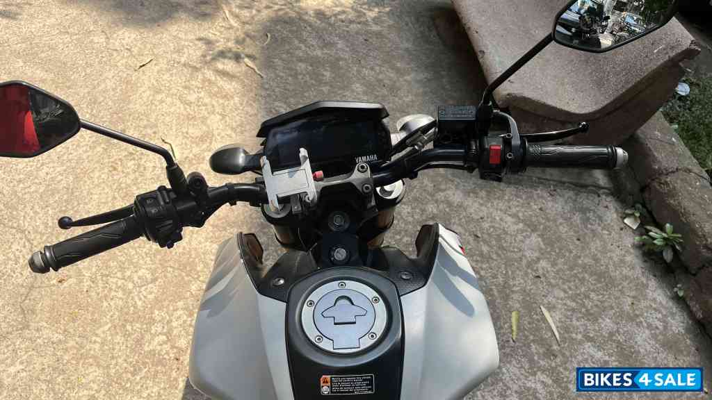 Ice Fluo Yamaha MT-15 Ver 2.0 Ice Fluo Yamaha MT-15 Ver 2.0