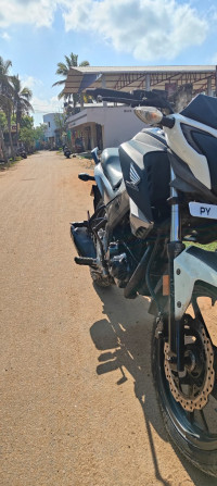 Honda CB Hornet 160R