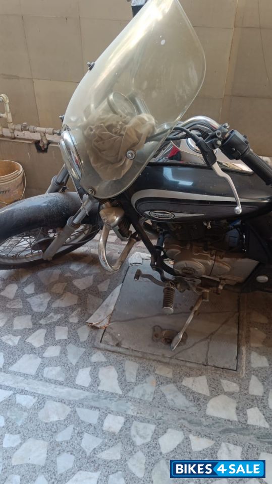 Bajaj Avenger Cruise 220 Bajaj Avenger Cruise 220