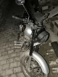 Royal Enfield Classic 350 2017 Model