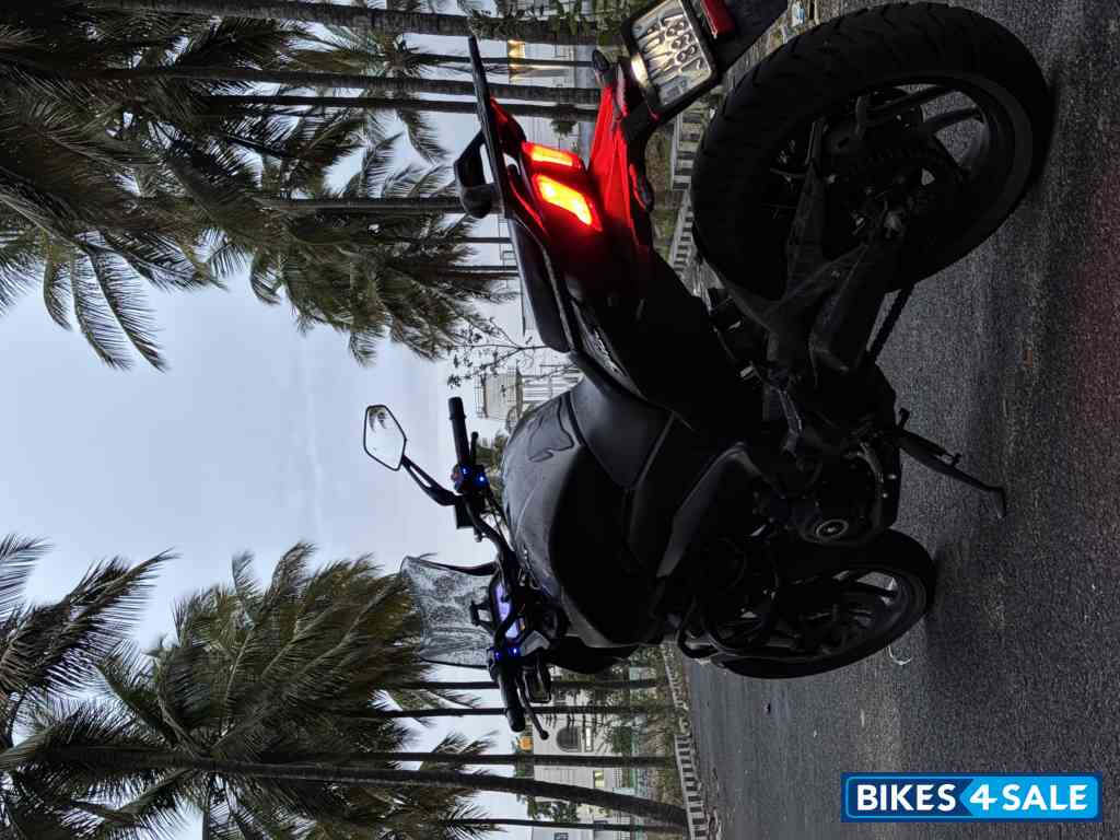 Matte Black Bajaj Dominar 400 ABS BS6 Matte Black Bajaj Dominar 400 ABS BS6