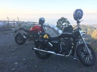 Black Royal Enfield Thunderbird 350