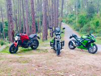 Black Royal Enfield Thunderbird 350